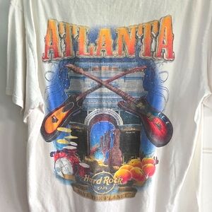 Hard Rock Cafe Atlanta Sz Large Short Sleeve 100% Cotton Tee